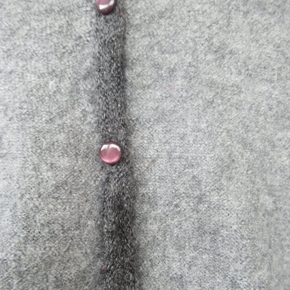 VINTAGE 90s pastel floral detail 92% wool gray button down sweater - Picture 8 of 12